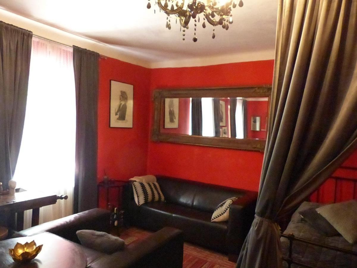 Ferienwohnung Decadent Art Club Český Krumlov Exterior foto