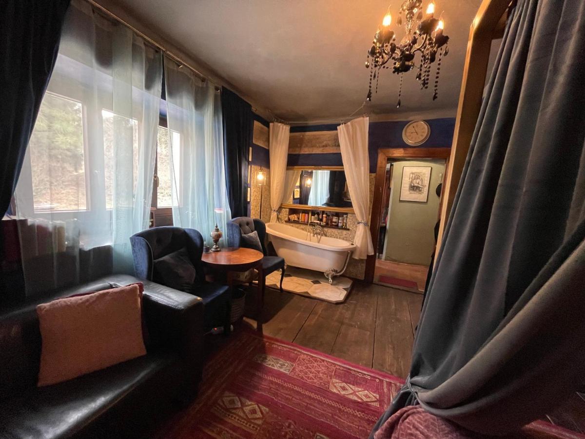 Ferienwohnung Decadent Art Club Český Krumlov Exterior foto